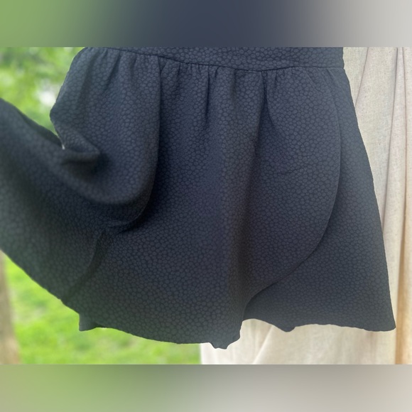 *VINTAGE* LUSH black romper … wrap mini skort size small - Picture 4 of 16